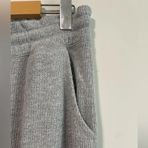 Weekend  Edition Cozy Knit Joggers - Heather Gray - Medium - Picture 4 of 7